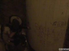 Pijpbeurt, Hondjeshouding, Ondergoed, Buiten, Openbaar, Geschoren, Schoenen, Tiener