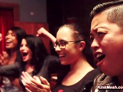 Gebondenheid, Fetisj, Groepseks, Hardcore, Lesbisch, Meesteres, Slaaf, Voorbinddildo