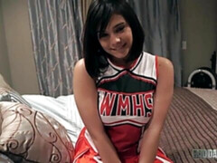 Grote lul, Bruinharig, Schattig, Dochter, Hondjeshouding, Handbeurt, Geschoren, Uniformpje