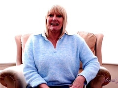 Cul, Gros cul, Dingue, Mamie, Masturbation, Mature, Nue à poil, Nénés