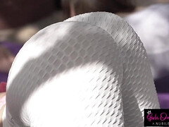 Grote kont, Blond, Bruinharig, Rondborstig, Masturbatie, Tepels, Kut duiken, Trio