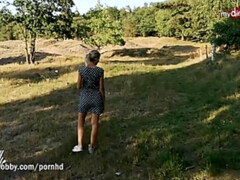 Rubia, Corrida, Linda, Estilo perrito, Lamidas, Tetas naturales, Pov, Público