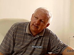 Bruinharig, Gevangen, Daddy, Hd, Likken, Kut duiken, Geschoren, Tiener