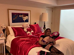 Amateur, Anal, Fetichismo travestista, Lencería, Masturbación, Zapatos, Tetas, Vibrador