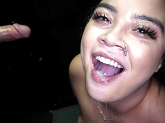 Wohlbeleibte schöne frauen, Blasen, Braunhaarige, Spermaladung, Kehlenfick, Handjob, Monster, Natürlichen titten