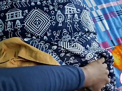 Tetas grandes, Negro, Penetracion con dedos, Ama de casa, Indio, Masaje, Maduro, Desnudo