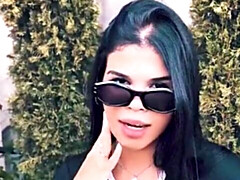 Leie, Grosser arsch, Grosse titten, Braunhaarige, Jeans, Nackt, Im freien, Solo