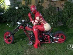 Tetas grandes, Penetracion con dedos, Inserción, Látex, Madres para coger, Coño, Tabú, Vibrador