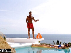 Negro, Rubia, Mamada, Semen en la boca, Corridas faciales, Interracial, Lencería, Montar