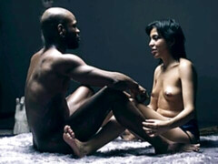 Asiatisch, Interrassisch, Massage, Milf, Natürlichen titten, Kurzes haar, Titten, Spielzeuge