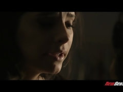 Bondage discipline sadomasochisme, Grote mammen, Bruinharig, Seksspeelgoed, Natuurlijke tieten, Speelgoed