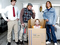 Grote kont, Grote mammen, Blond, Pijpbeurt, Hondjeshouding, Dubbele penetratie, Groepseks, Moeder die ik wil neuken