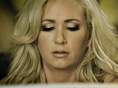 Lamer culo, Tetas grandes, Lesbiana