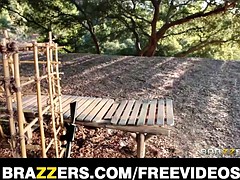 Asiatisch, Tussi, Grosse titten