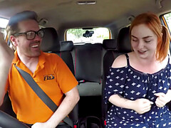 Gros cul, Sucer une bite, Britannique, Voiture, Robe, Branlette thaïlandaise, Masturbation, Professeur