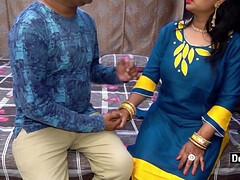 Enthousiasteling, Lieveling, Grote mammen, Bruinharig, Huisgemaakt, Indisch, Kut duiken, Tieten likken