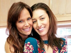 Culo, Tetas grandes, Penetracion con dedos, Besar, Lesbiana, Masturbación, Madres para coger, Coño