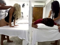 Gros cul, Tromperie, Cocu, Médecin, En levrette, Fille latino, Mère que j'aimerais baiser, Perverse