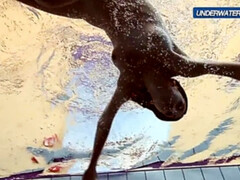 Хд, Голышом, Нудисты, Бассейн, Русские, Молоденькие, Сиськи, Под водой