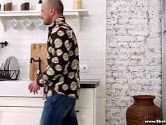 Anal, Brunette brune, Innocente, Léchez, Chatte, Timide, Maigrichonne, Adolescente