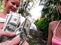 Gros cul, Grosse bite, Sucer une bite, En levrette, Argent, Seins naturels, Adolescente, Nénés