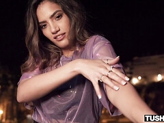 18 jaar, Anaal, Kont, Kont naar mond, Grote mammen, Pijpbeurt, Sperma in mond, Hondjeshouding