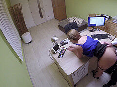 В первый раз, Деньги, Молоденькие