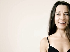 18 летние, Красотки, Спальня, Большие сиськи, Пальцем, Лесбиянка, Лизание, Натуральные сиськи