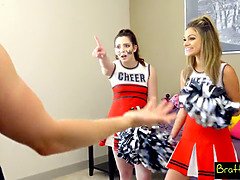 Atrapados, Animadora, Corrida, Hd, Tetas naturales, Pequeña, Gritar, Flaco