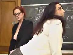 Nana, Gros seins, Brunette brune, Lesbienne, Rousse roux, Nénés