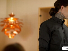 Anaal, Grote mammen, Diep in de keel, Ladyboy, Anaal likken, Shemale