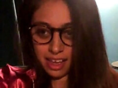 Braunhaarige, Vollbusig, Behaart, Lingerie, Natürlichen titten, Muschi, Titten, Netzkamera