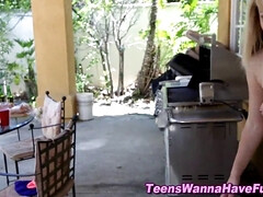 18 ans, Amateur, Sucer une bite, Gorge profonde, Faciale, Hard, Hd, Fête