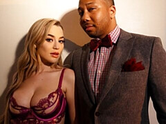 Большая жопа, Большой член, Большие сиськи, Блондинки, Минет, Собачьи, Межрасовый секс, Милф