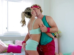 Красотки, Блондинки, Собачьи, Женщины, Лизание, Крошечные, Реалити, Жесткий секс