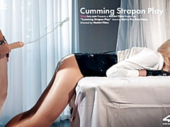 Rubia, Penetracion con dedos, Látex, Lesbiana, Madres para coger, Orgasmo, Secretaria, Falda