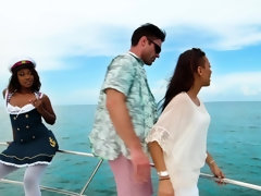 Amateur, Cul, Noire, Brunette brune, Couple, Faciale, Mouillée, Épouse