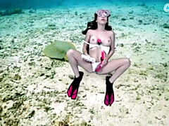 Бикини, Дилдо, Женщины, Хд, Крошечные, Бритые, Игрушки, Вибратор