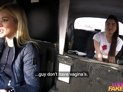 Grosse titten, Braunhaarige, Lecken, Orgasmus, Piercing, Muschi, Socken, Spielzeuge