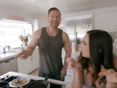 Большие сиськи, Минет, Брюнетки, Семья, Натуральные сиськи