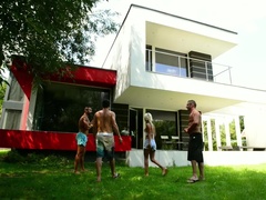 In den arsch, Arschlecken, Blondine, Hochschule, Französisch, Brille, Piercing, Ablutschen