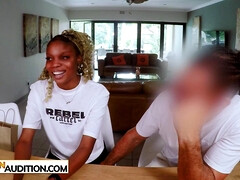 18 ans, Grosse bite, Gros seins, Sucer une bite, Noir ébène, Pov, Rugueux, Adolescente