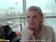 Anal, Rubia, Corridas faciales, Tacones, Dinero, Público, Tatuaje, Trio