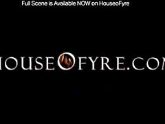 Arsch, Grosser arsch, Blasen, Braunhaarige, Hundestellung, Riesenschwanz, Öl, Flotter dreier