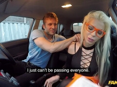 Arsch, Grosse titten, Blondine, Hochschule, Kehlenfick, Hardcore, Im freien, Tätowierung