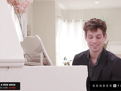 Blonde, Sucer une bite, Gorge profonde, Branlette thaïlandaise, Lécher le sphincter, Transsexuelle