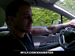 Grosser schwanz, Grosse titten, Blasen, Braunhaarige, Geile alte tussi, Kehlenfick, Milf, Stiefmutter