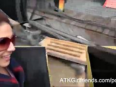 Nana, Gros seins, Sucer une bite, Petite amie, Hard, Fille latino, Pov, Nénés