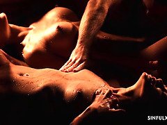 Grosse titten, Geile alte tussi, Frau frau mann, Lecken, Milf, Orgie, Party, Muschi