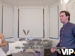 Grosse titten, Braunhaarige, Pummelig, Gehörnter ehemann, Behaart, Hd, Muschi, Strümpfe